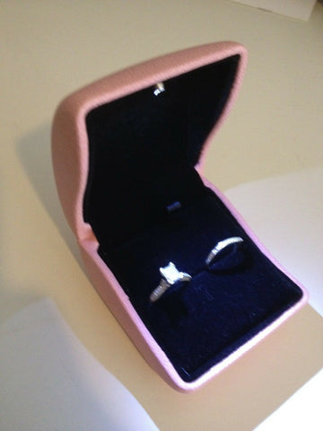 Pink  LED Lighted Engagement Proposal Ring Box Jewelry Gift Box Case PU Leather