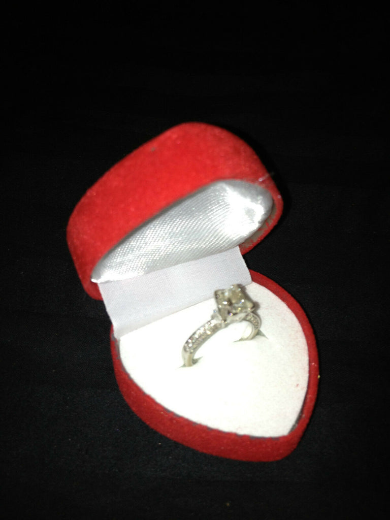Romantic RED Velveteen PROMISE ENGAGEMENT RING Heart Shaped Jewelry Gift Box b12